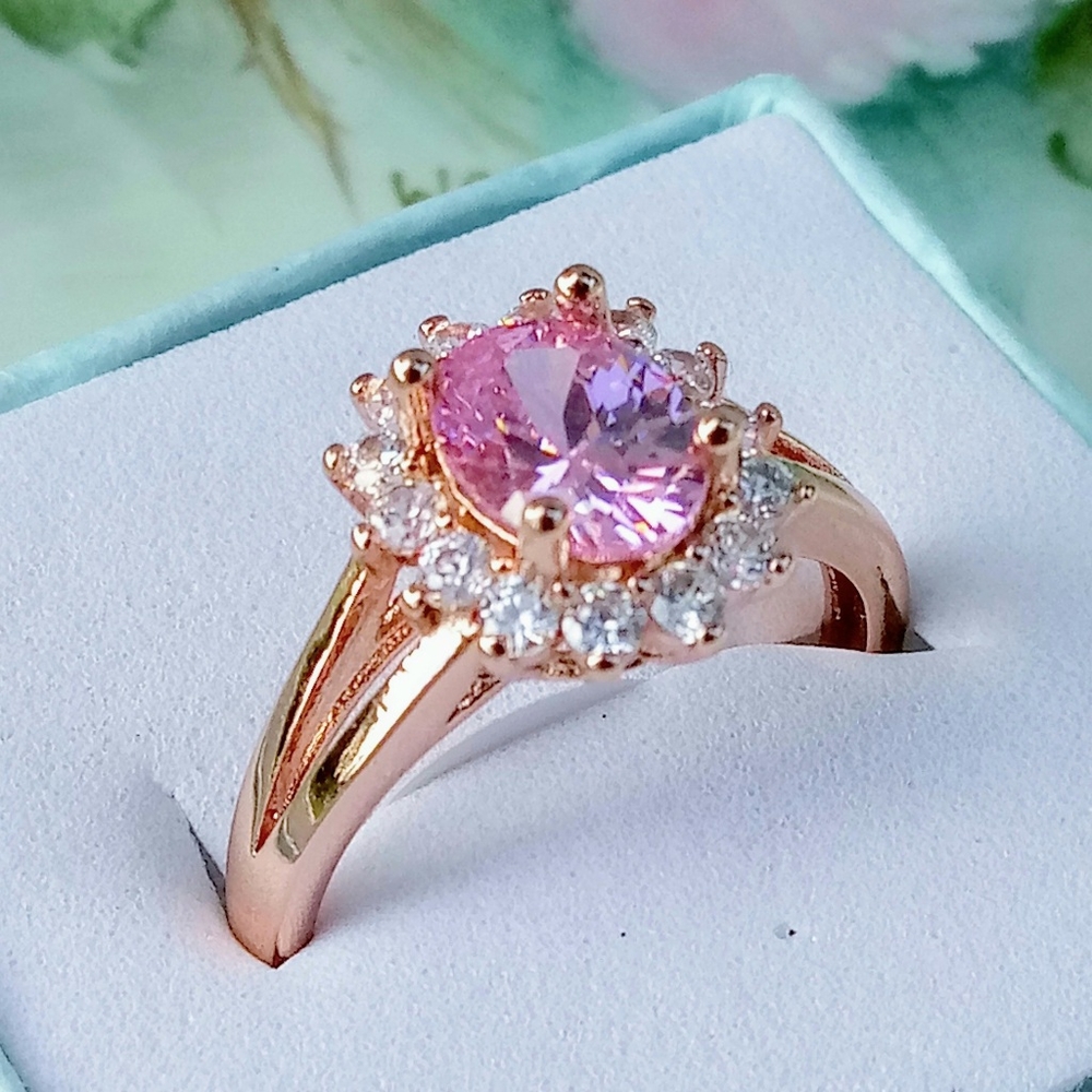 Pink Topaz Sweetheart ring